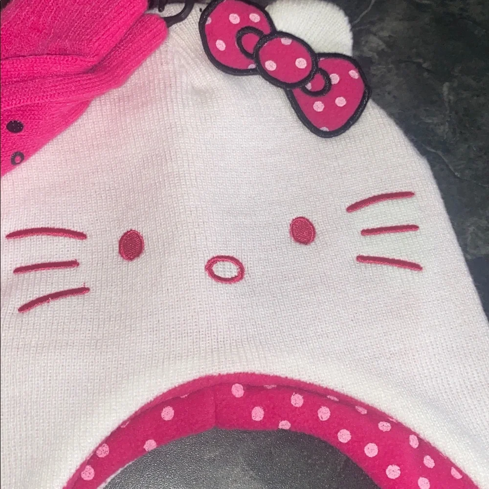 Sanrio Hello Kitty Hat & Gloves Set